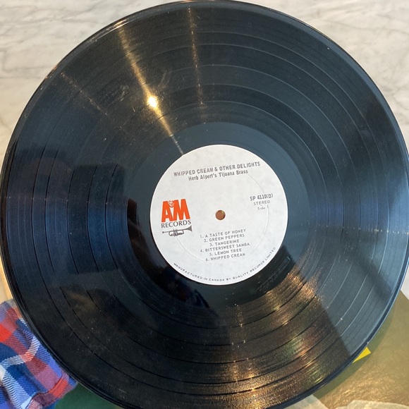 Herb Alpert's Tijuana Brass - Whipped Cream & Other Delights - Vinyl LP Record - Picture 3 of 4